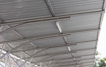 installing Mariandyrys metal roofing